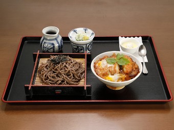 ハーフかつ丼と麺セット（そば・冷）