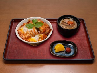 ハーフかつ丼